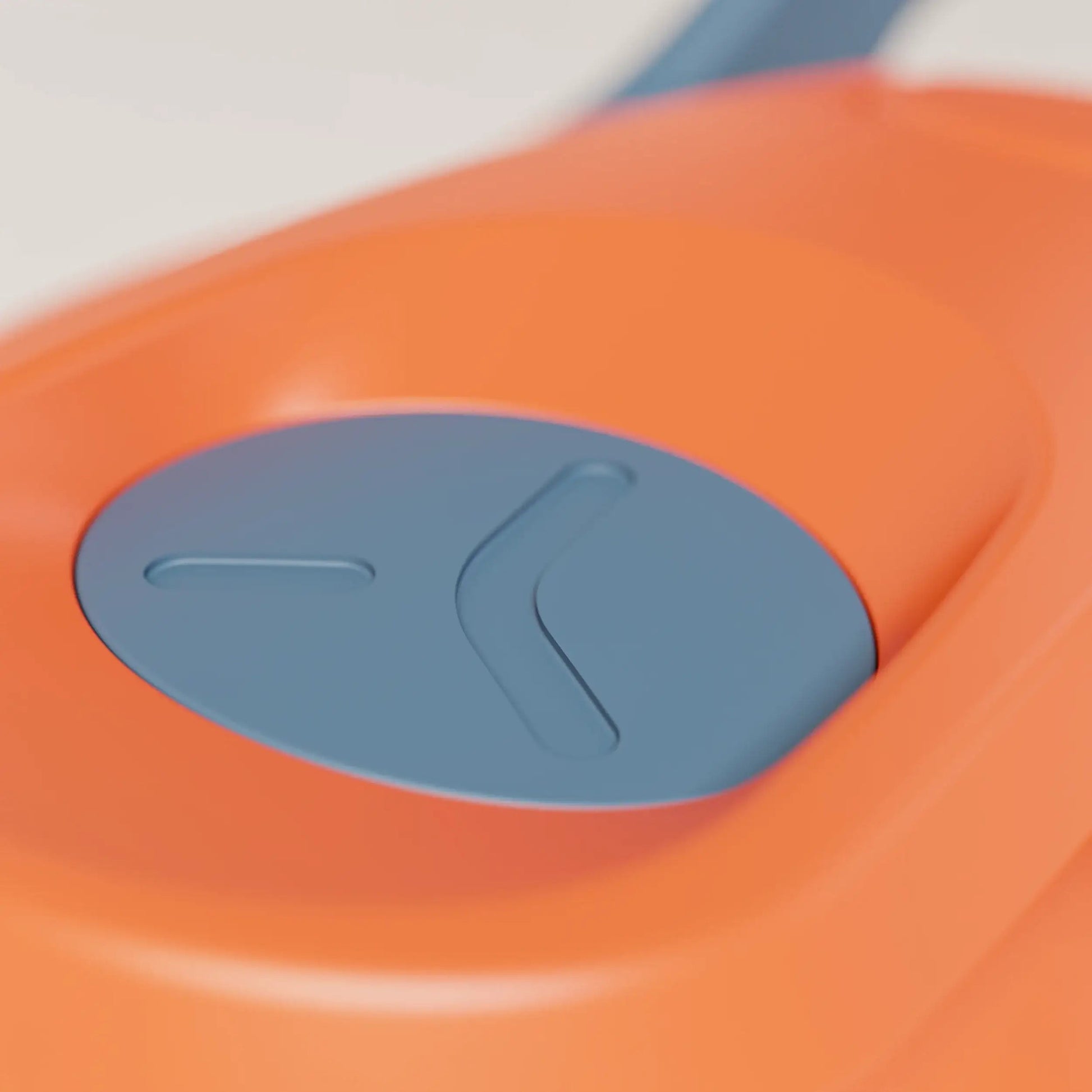 insulated-performance-shaker-bottle-j6 SHKR_18550_dwSS-S1.1_burntOrange_midnightBlue_1_11_xInsertCloseup_edit.png