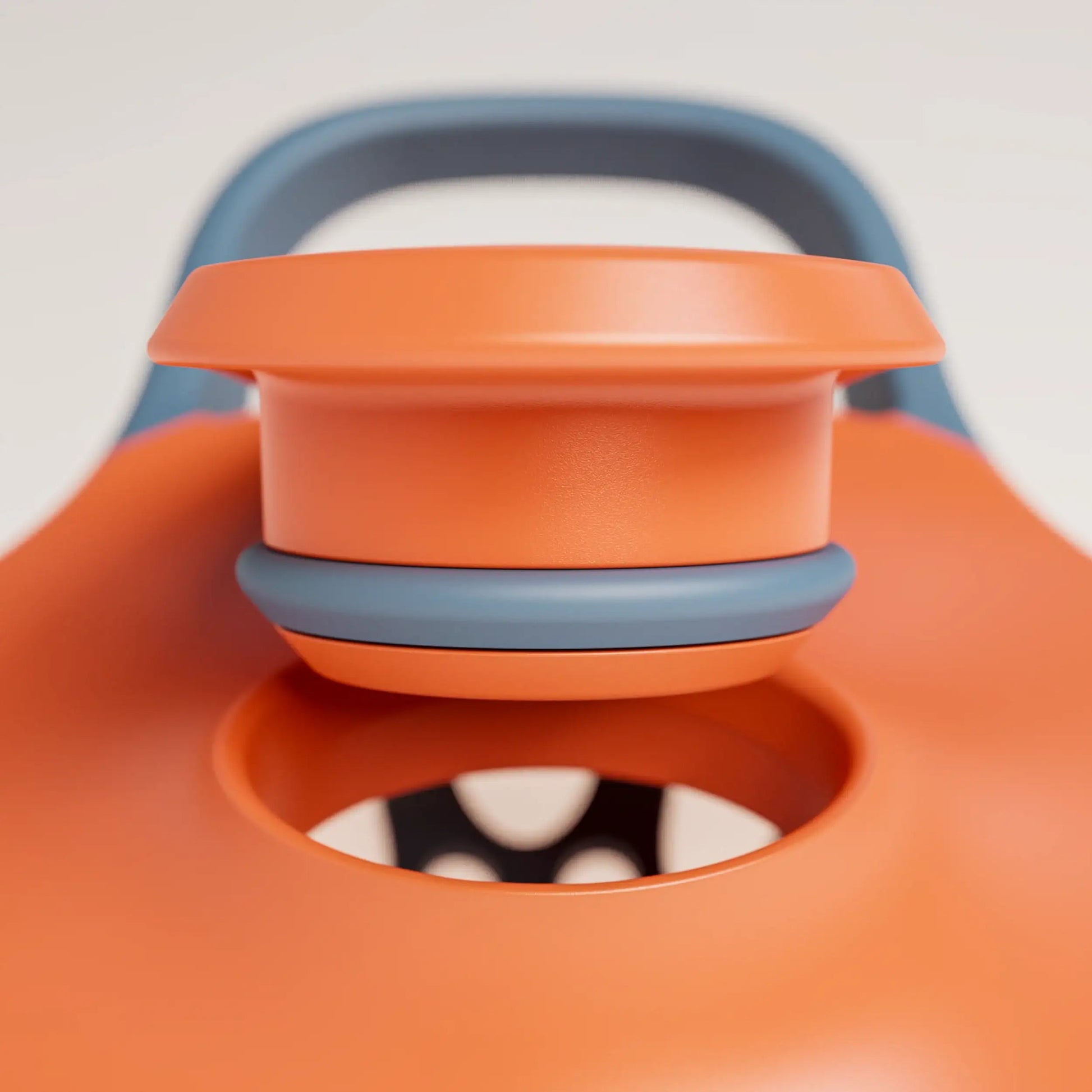 ecozen-performance-shaker-bottle-s3 SHKR_24700_P-S1.1_burntOrange_midnightBlue_2_2_MPCloop_edit.png