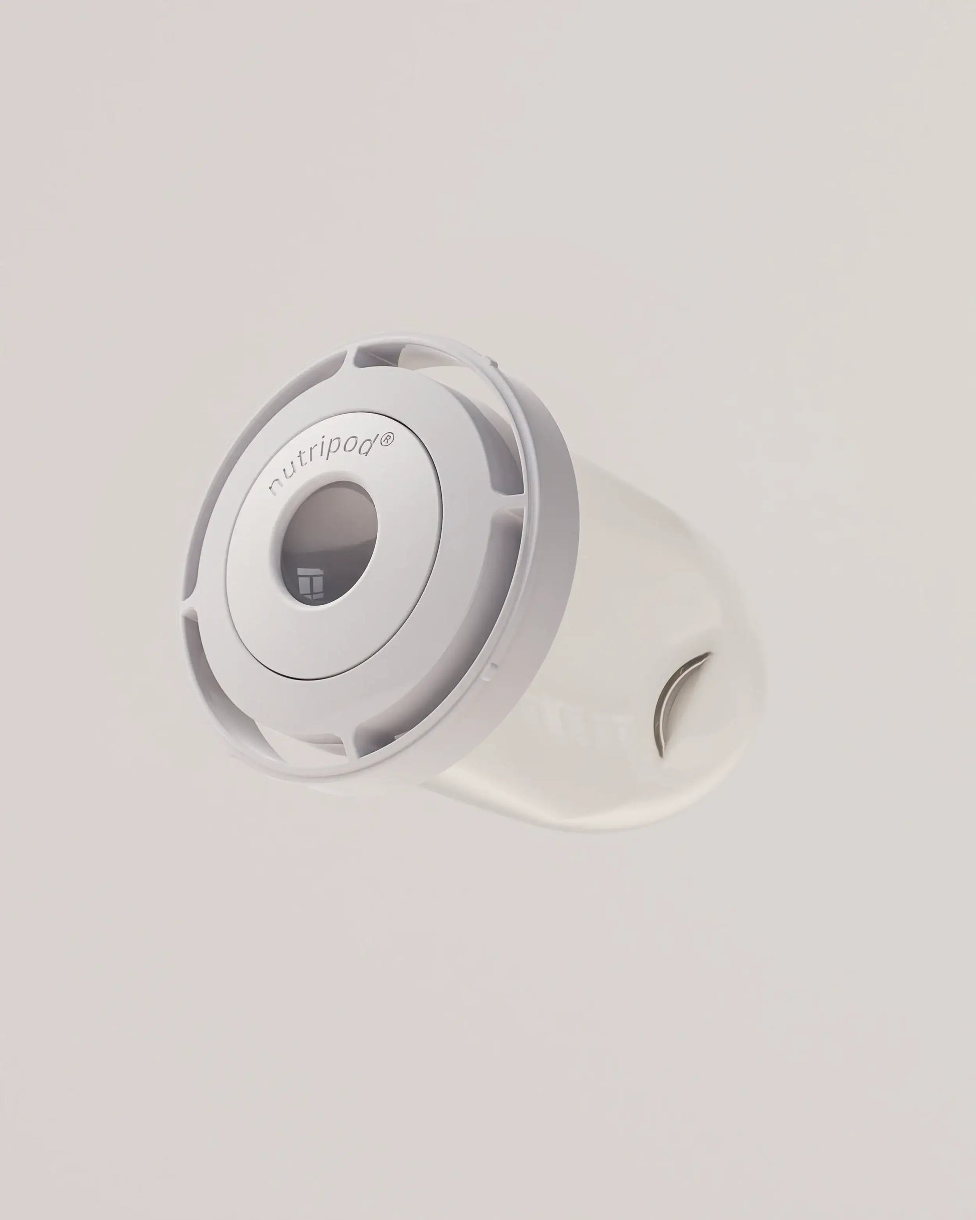 electric-shaker-bottle-g4 VM_LiPo_3.7-700_v1_coolGray_4x5_4_2_nutripod_EDIT.png