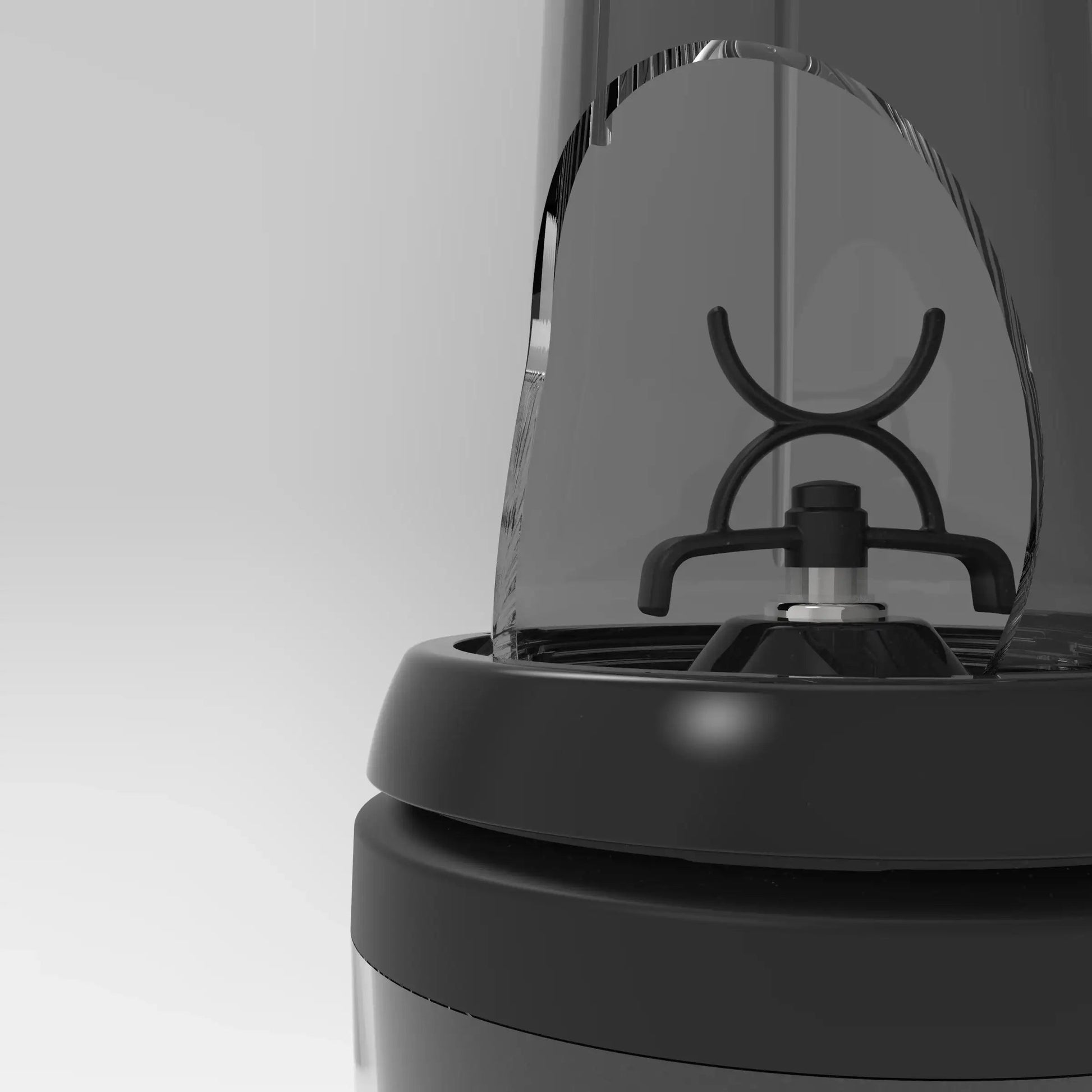 nutrition-and-protein-blender-x0 xblade_cutaway.1661.jpg
